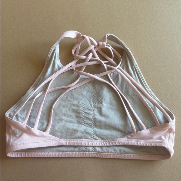 Lululemon 'Free to Be' Bra - light pink Strappy open back designed Sports Bra - Picture 2 of 3